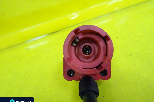 PRZETWORNICA HELLA AUDI A6 C5 4B0941471 / 5DV007760-71 NR6