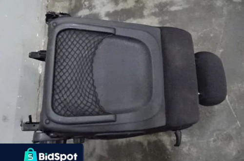 FOTEL PRAWY PRZÓD OPEL ZAFIRA A NR239