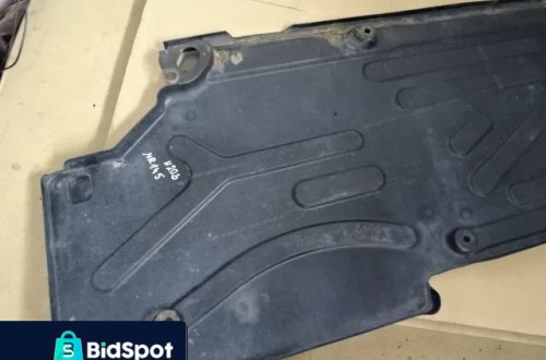 OSŁONA LEWA POD SILNIK W203 KOMBI NR145
