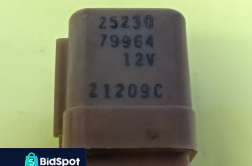 PRZEKAŹNIK NISSAN ALMERA 2523079964 NR973
