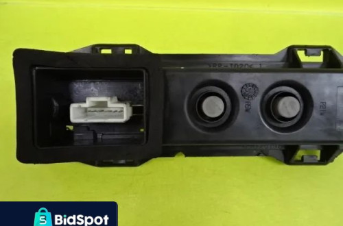 WKŁAD LAMPY LEWY TYŁ PEUGEOT 307 KOMBI-SW NR67