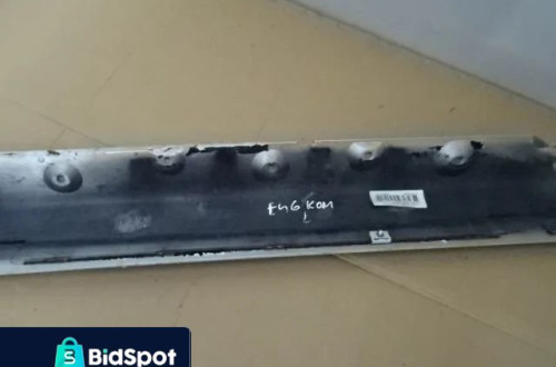PRÓG LEWY NAKŁADKA PROGU BMW E46 KOMBI NR79