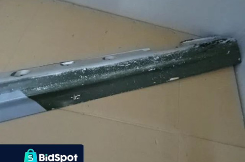 PRÓG LEWY NAKŁADKA PROGU BMW E46 KOMBI NR79