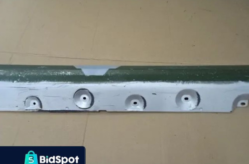 PRÓG LEWY NAKŁADKA PROGU BMW E46 KOMBI NR79