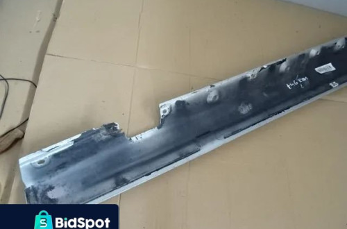 PRÓG LEWY NAKŁADKA PROGU BMW E46 KOMBI NR79