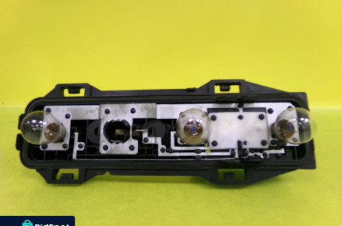 WKŁAD LAMPY PRAWY TYŁ PEUGEOT 307 KOMBI SW 89026938 \ 89026198 NR79