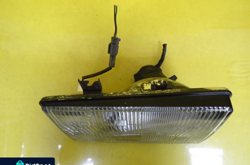 REFLEKTOR LAMPA PRAWA ISUZU TROPER NR250