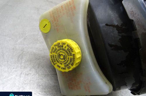 AUDI A4 B7 SEDAN 04-08 1.9TDI SERWO HAMULCOWE  8E0612105AB