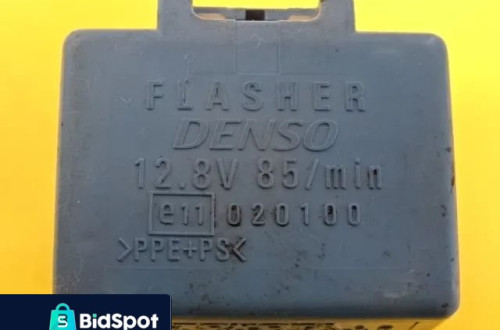 PRZEKAŹNIK TOYOTA YARIS II 81980-0D010 NR961