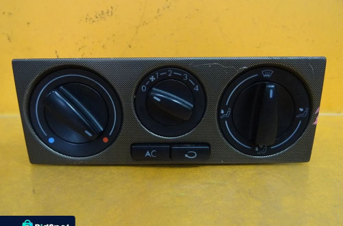 PANEL STEROWANIA NAWIEWU KLIMY VW GOLF IV 1J0820045F NR257