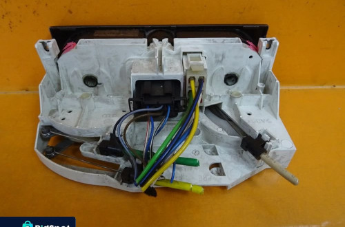 PANEL STEROWANIA NAWIEWU KLIMY VW GOLF IV 1J0820045F NR257