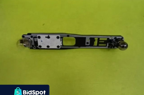 WKŁAD LAMPY PRAWY TYŁ CITROEN C5 I LIFT 89032717 NR68
