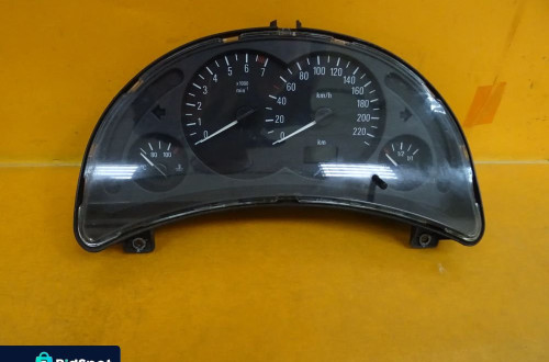 LICZNIK ZEGAR ZEGARY OPEL CORSA C 1.2 13140234LD NR355