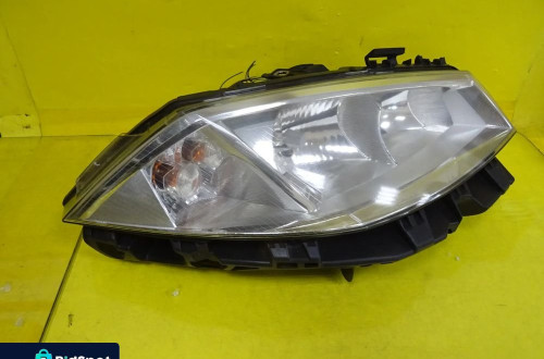 REFLEKTOR LAMPA PRAWA RENAULT MEGANE II 02-06 89307000 / 8200073221J NR254