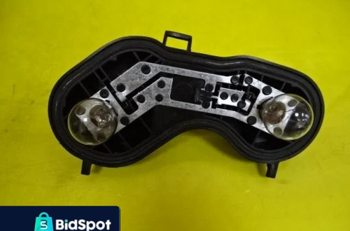 WKŁAD WKŁADKA LAMPY PRAWY TYŁ RENAULT MEGANE II HB NR47