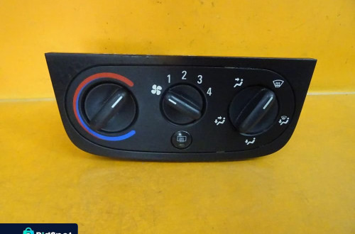 PANEL STEROWANIA NAWIEWEM OPEL CORSA C NR214