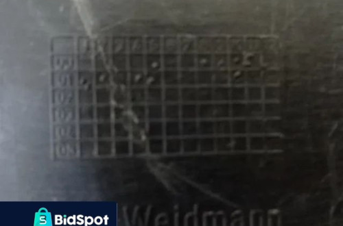 ZAŚLEPKA OSŁONA AKUMULATORA AUDI A4 B6 B7 NR305