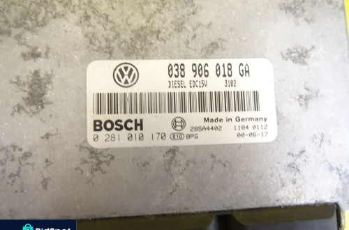 KOMPUTER STEROWNIK SILNIKA VW PASSAT B5 038906018GA / 0281010170 NR686
