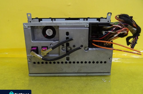 RADIO FABRYCZNE MERCEDES W203 A2038703689 NR101