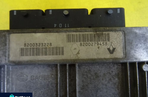 KOMPUTER SILNIKA RENAULT ESPACE GRAND ESCAPE IV  8200323228 / 21584309-5 NR646