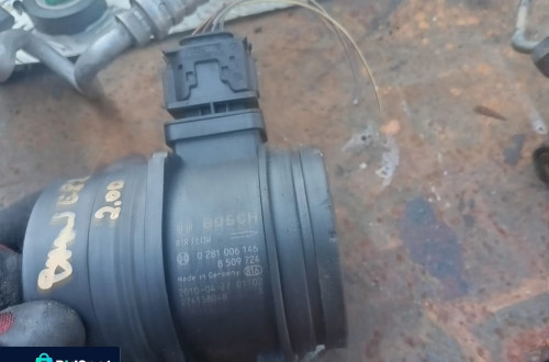 bmw 1 e82 e87 e90 e91 2.0d przeplywomierz 8509724 0281006146