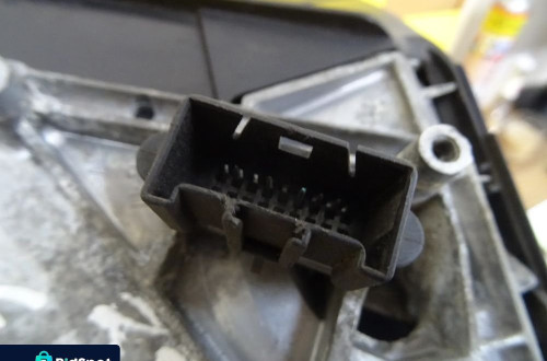 LUSTERKO ELEKTRYCZNE PRAWE OPEL VECTRA C KOMBI NR392