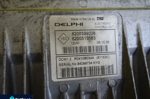KOMPUTER STEROWNIK SILNIKA RENAULT MEGANE II 8200399038 / 8200513163 NR676