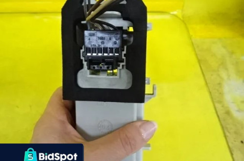 WKŁAD WKŁADKA LAMPY PRAWY TYŁ RENAULT CLIO II NR54