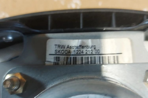 Poduszka powietrzna kierowcy Airbag Skoda Fabia 61305245D