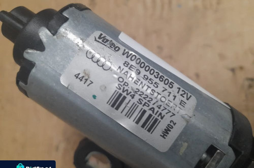 SILNICZEK WYCIERACZKI TYŁ AUDI A3 8P A4 B6 B7 nr 8E9955711E