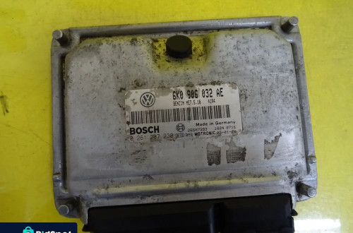 KOMPUTER SILNIKA VW CADDY  6K0906032AE / 0261207230 NR639