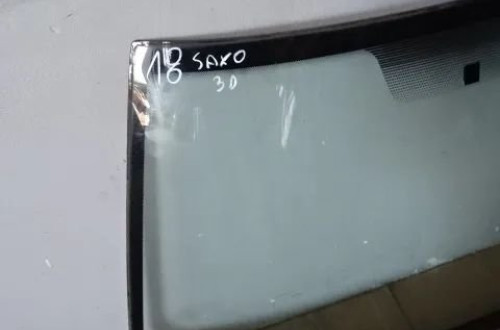SZYBA CZOŁOWA PRZEDNIA CITROEN SAXO NR18