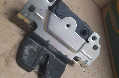 ZAMEK KLAPY TYŁ OPEL ZAFIRA B nr 495058724