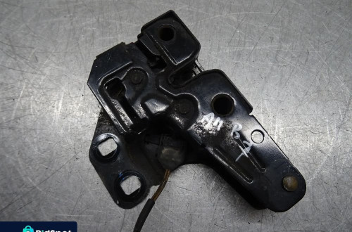 AUDI A4 B7 SEDAN 04-08 1.9TDI ZAMEK MASKI