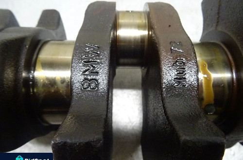 BMW E60 M54B22 WAŁ KORBOWY