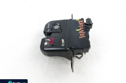 ZAMEK KLAPY DACIA DUSTER 905037230R
