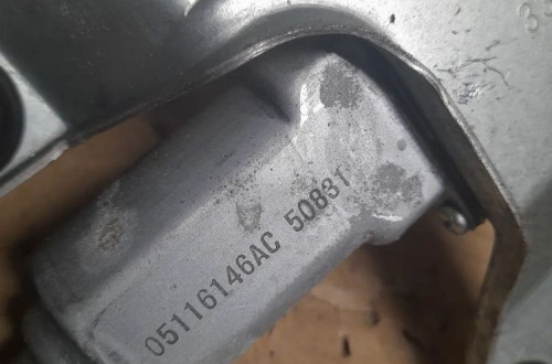 Jeep OE 05116146AE silniczek wycieraczki