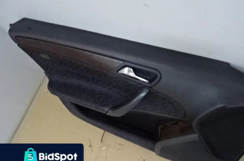 BOCZEK DRZWI Z KLAMKĄ W203 KOMBI NR357
