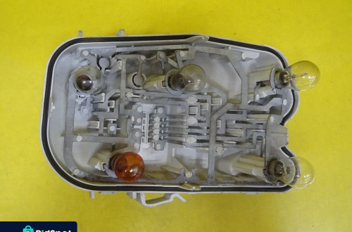 WKŁAD LAMPY LEWY TYŁ A6 C6 SEDAN 7PIN 04-08 NR42