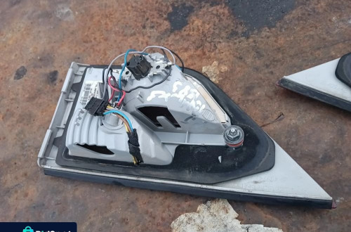bmw x3 e83 lift lampa tyl tylnia lewa prawa klapy bagaznika 7162214 7162213