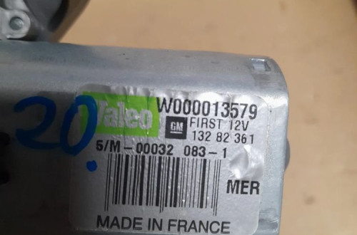 SILNICZEK WYCIERACZKI TYŁ OPEL MERIVA B nr 13282361