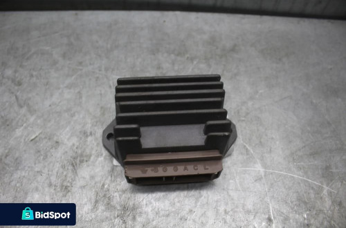 Piaggio Hexagon Sfera 125 2T Regulator napięcia