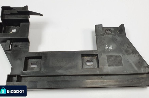 ŚLIZG ZDERZAKA PRAWY PRZÓD VOLVO 960 S90 9126630