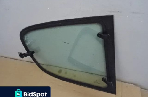SZYBA BOCZNA KAROSERYJNA LEWY TYŁ PEUGEOT 206 HB 3D NR507