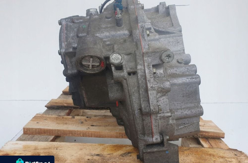 Volvo V70 II 2.5 T TURBO AUTOMATYCZNA SKRZYNIA BIEGÓW 55-51SN 30713878