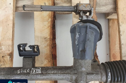 Fiat Stilo MAGLOWNICA przekładnia KIEROWNICZA 37502408 Europa