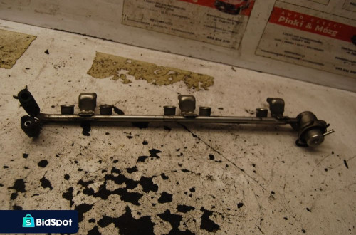 LISTWA WTRYSKOWA 071133317A 2.3 AGZ VW BORA GOLF IV SEAT