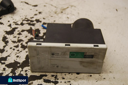 POMPKA CENTRALNEGO ZAMKA 8D0862257B AUDI A3 8L LIFT A4 B5