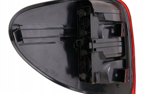 LAMPA TYL CHRYSLER VOYAGER CHRYSLER TOWN  COUNTRY DODGE CARAVAN EUROPA KPL