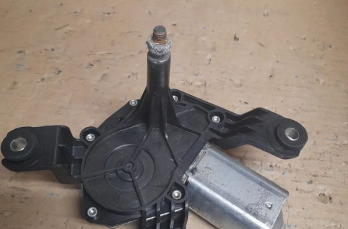 SILNICZEK WYCIERACZKI TYŁ OPEL ZAFIRA B nr 53025212